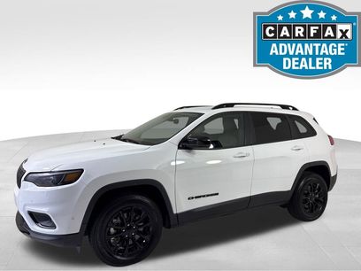 Used 2023 Jeep Cherokee Altitude Lux