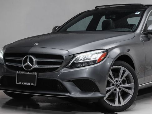 Used 2019 Mercedes-Benz C 300 4MATIC Sedan image 2
