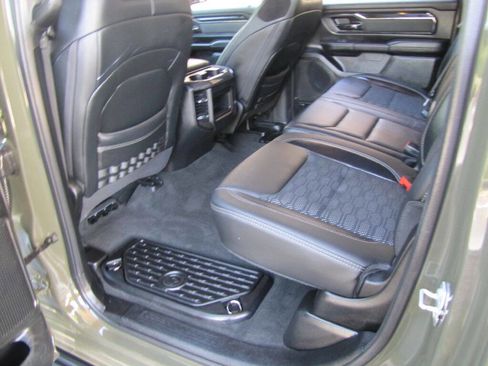 Used 2021 RAM 1500 Big Horn w/ Built-to-serve Edition AWD/4WD image 18