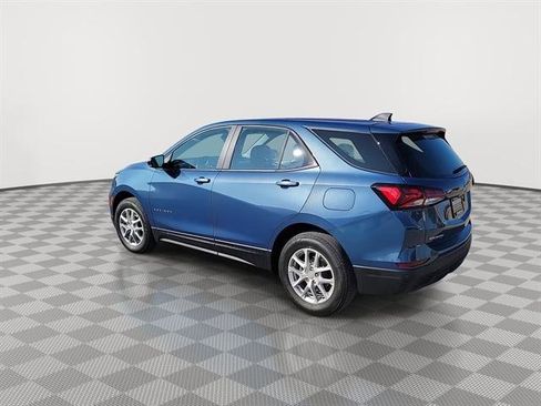 Used 2024 Chevrolet Equinox LS w/ Driver Confidence II Package image 6