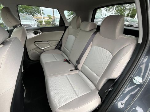 Used 2025 Kia Soul LX FWD image 20