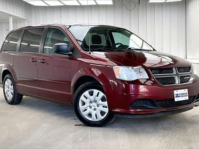 Used 2017 Dodge Grand Caravan SE