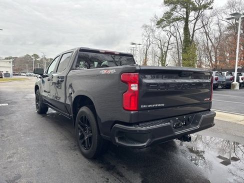 Used 2022 Chevrolet Silverado 1500 RST image 2