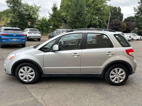 Used 2011 Suzuki SX4 Premium AWD/4WD image 11