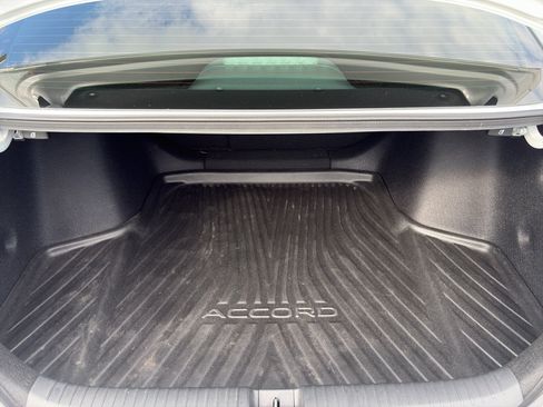 Used 2023 Honda Accord EX image 11