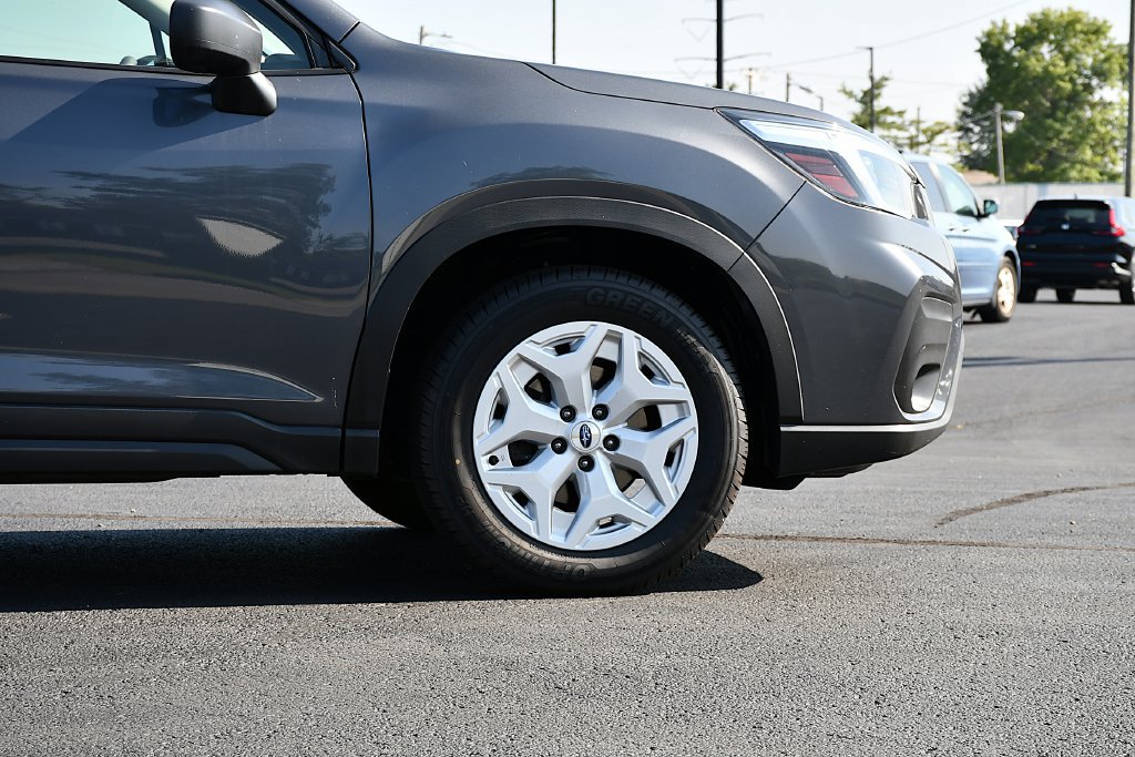 Used 2021 Subaru Forester AWD/4WD image 9