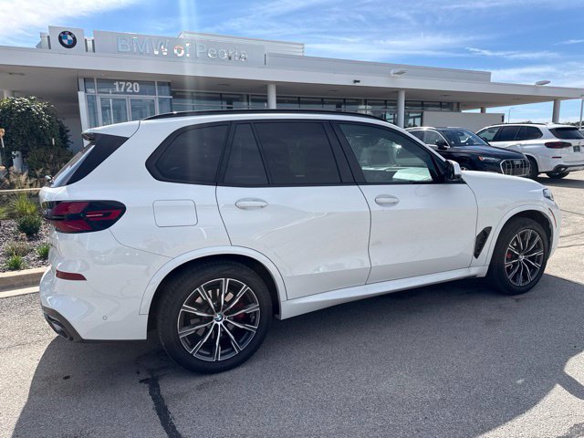 Certified 2024 BMW X5 xDrive40i w/ M Sport Package AWD/4WD image 4