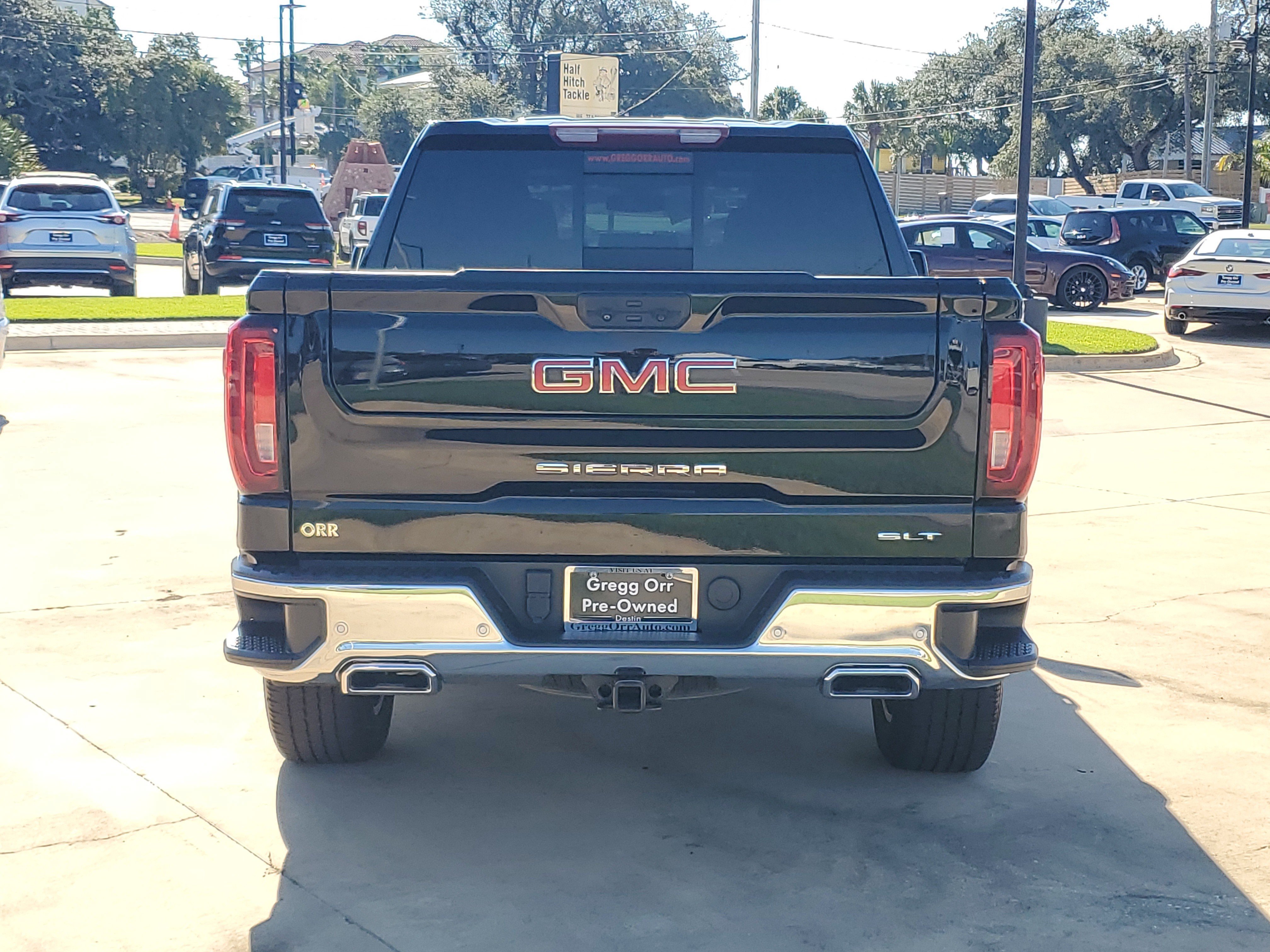 Used 2022 GMC Sierra 1500 SLT w/ SLT Premium Plus Package AWD/4WD image 11