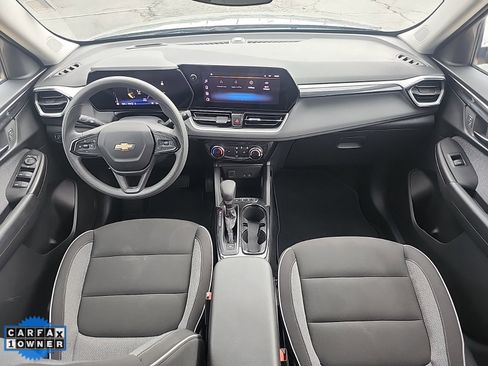 Used 2025 Chevrolet TrailBlazer LT image 16