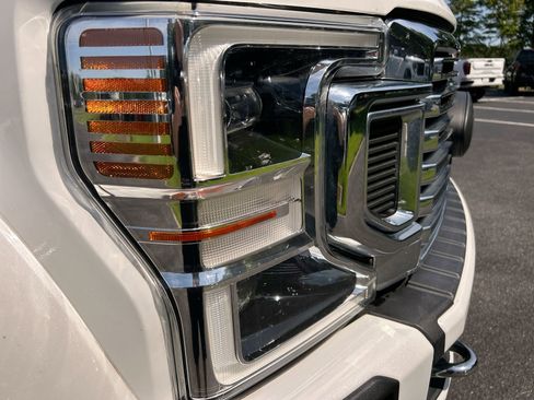 Used 2020 Ford F450 Platinum w/ FX4 Off-Road Package image 11