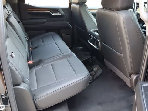 Used 2024 GMC Sierra 1500 Denali w/ Technology Package AWD/4WD image 18