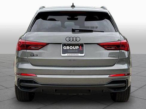 Used 2025 Audi Q3 2.0T Premium w/ Convenience Package AWD/4WD image 5
