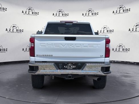 Used 2021 Chevrolet Silverado 2500 LT w/ Convenience Package AWD/4WD image 5