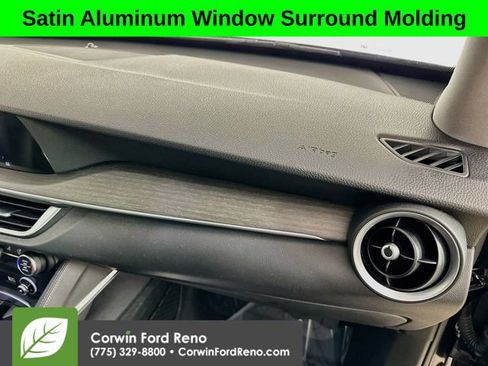 Used 2020 Alfa Romeo Stelvio Ti AWD/4WD image 31
