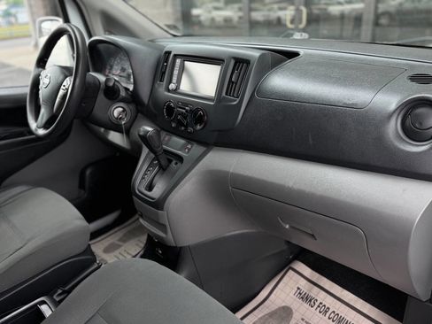 Used 2021 Nissan NV200 SV w/ Back Door Glass Package image 16