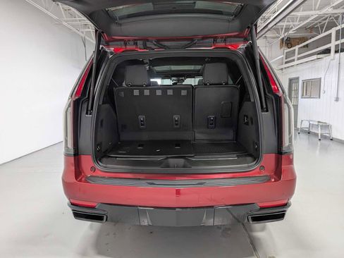 Used 2021 Cadillac Escalade Sport w/ Driver Assist Tech Package image 44