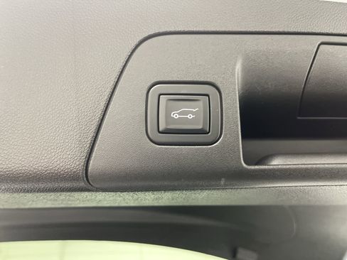 Certified 2024 Buick Envision Avenir image 35