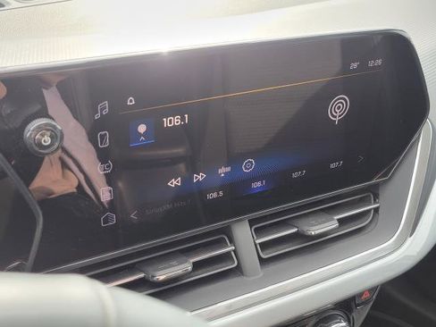 Used 2024 Chevrolet Trax LT w/ Driver Confidence Package image 16