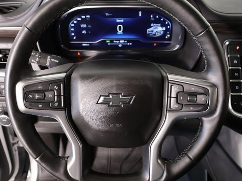 Used 2024 Chevrolet Tahoe Z71 w/ Luxury Package image 3