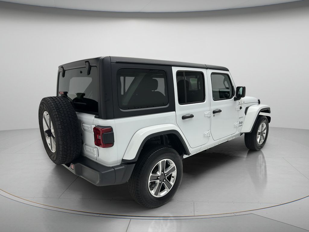 Used 2022 Jeep Wrangler Unlimited Sahara w/ LED Lighting Group AWD/4WD image 5