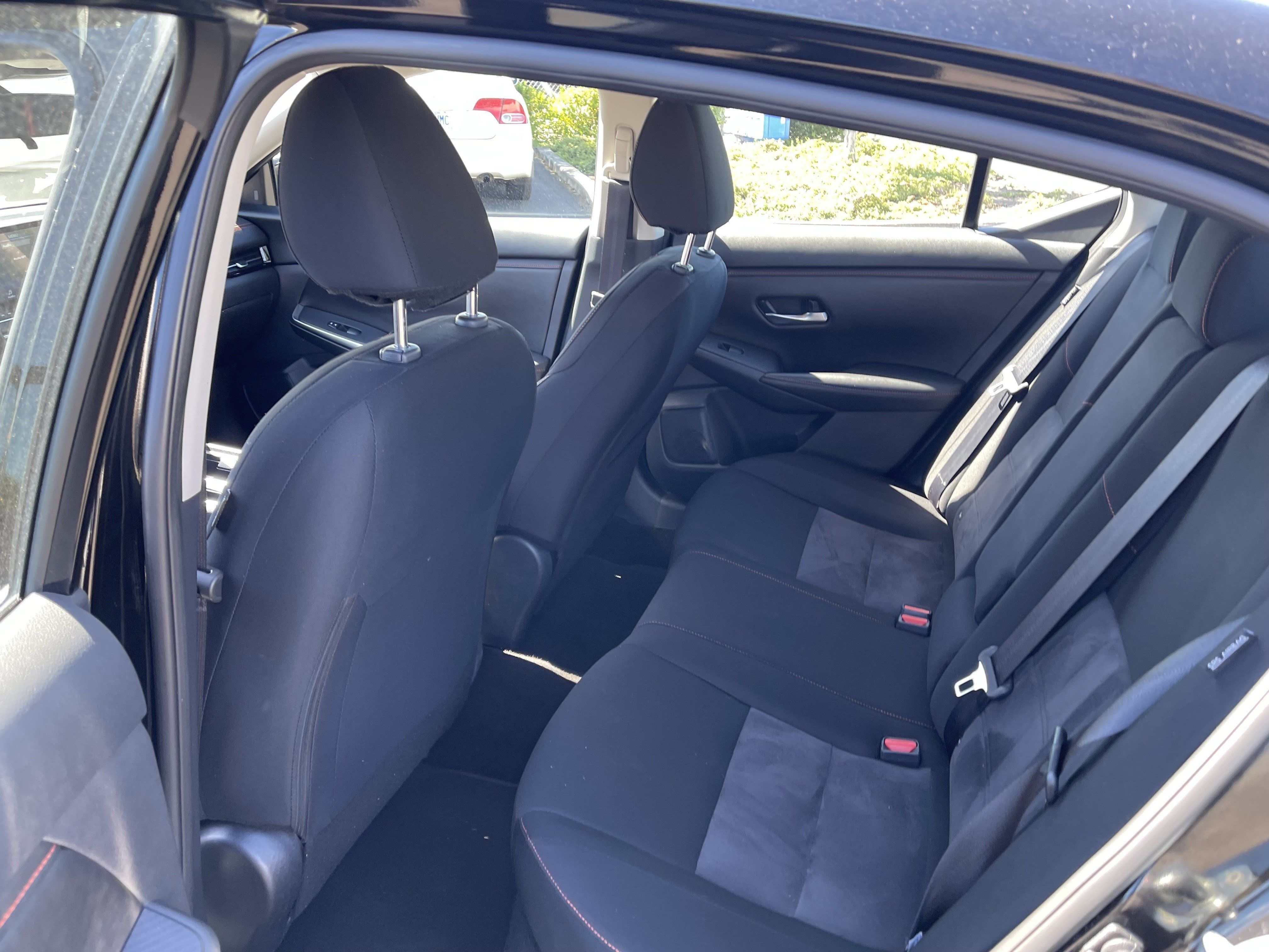 Used 2025 Nissan Sentra SR FWD image 14