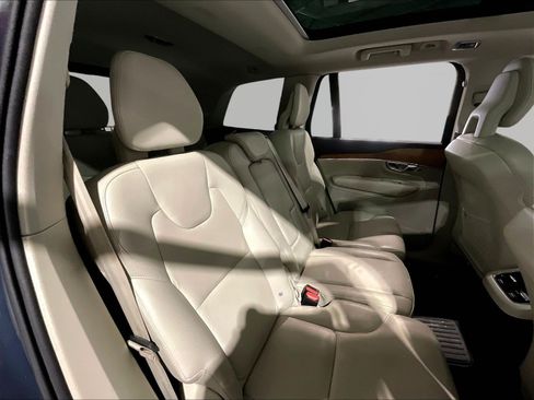 Used 2022 Volvo XC90 T8 Inscription Expression w/ Advanced Package AWD/4WD image 25