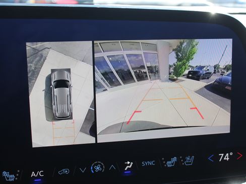 Certified 2025 Chevrolet Traverse High Country w/ LPO, Floor Liner Package AWD/4WD image 20
