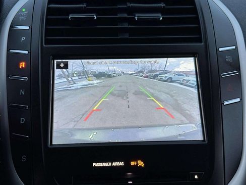 Used 2017 Lincoln MKC Reserve w/ Lincoln MKC Climate Package image 28