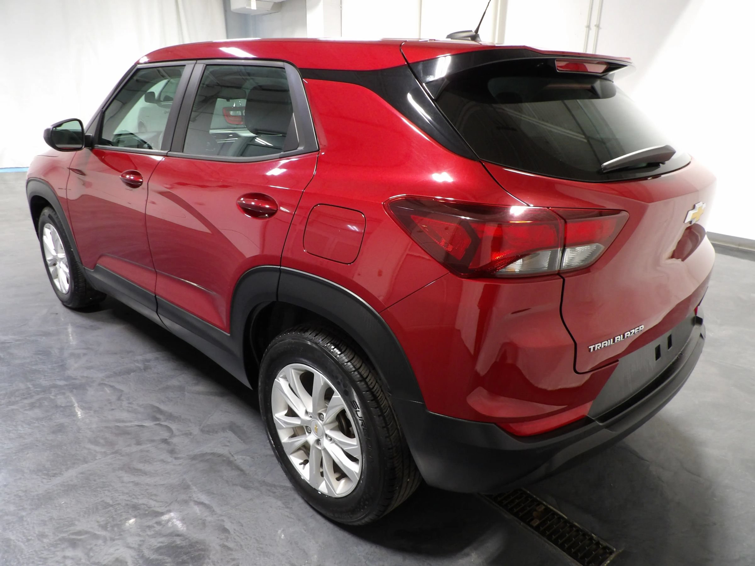 Used 2021 Chevrolet TrailBlazer LS FWD image 5