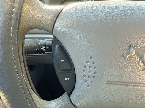 Used 1999 Ford Mustang Convertible RWD image 22
