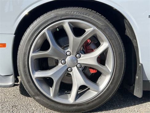 Used 2021 Dodge Challenger R/T image 10