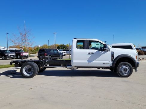 New 2026 Ford F550 XL image 2