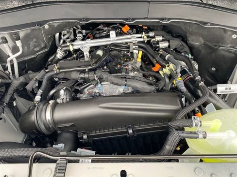 New 2026 Ford Explorer Active w/ Active Comfort Package image 14