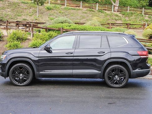 Used 2019 Volkswagen Atlas SEL Premium image 3