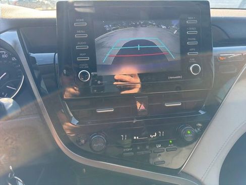 Used 2022 Toyota Camry LE FWD image 15