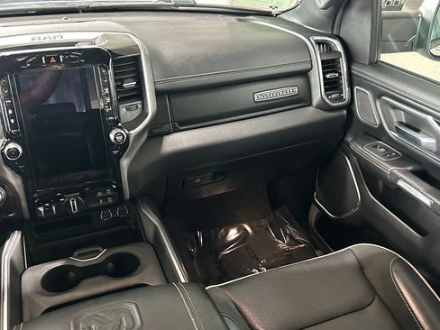 Used 2021 RAM 1500 Laramie AWD/4WD image 11
