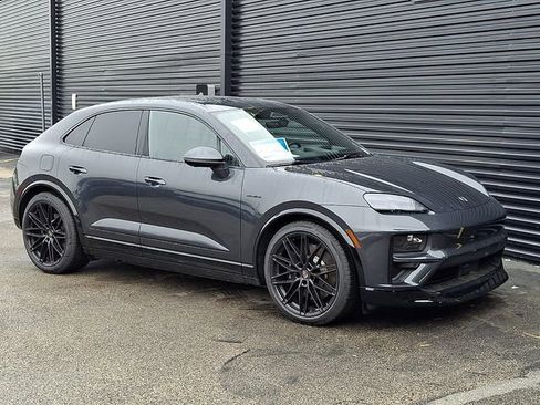 New 2026 Porsche Macan Turbo Electric image 9