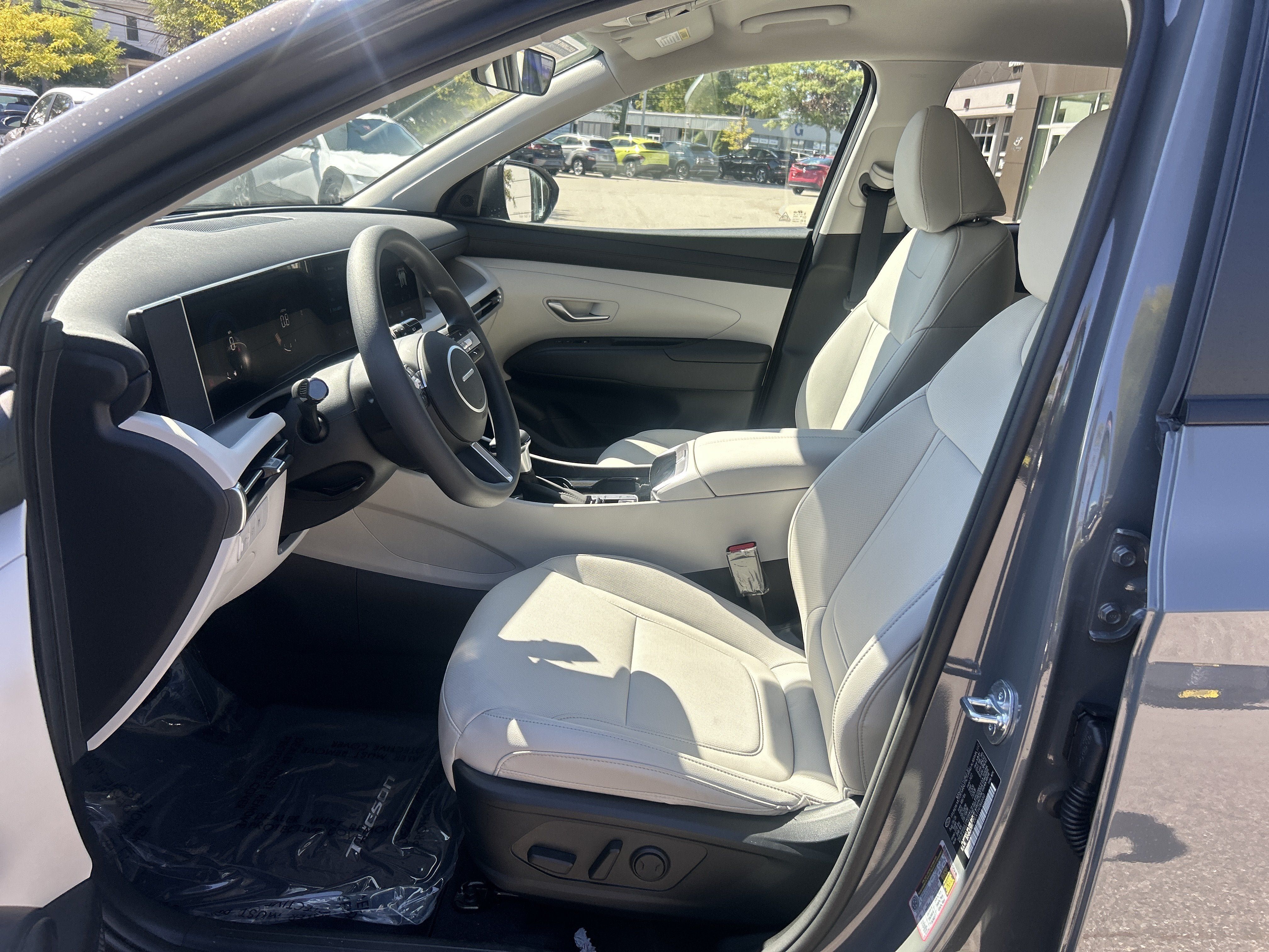 New 2026 Hyundai Tucson SEL Plus w/ Tow & Go Package AWD/4WD image 4