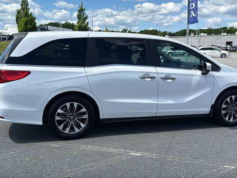 Used 2024 Honda Odyssey EX-L image 4