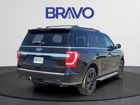 Used 2021 Ford Expedition XLT AWD/4WD image 4