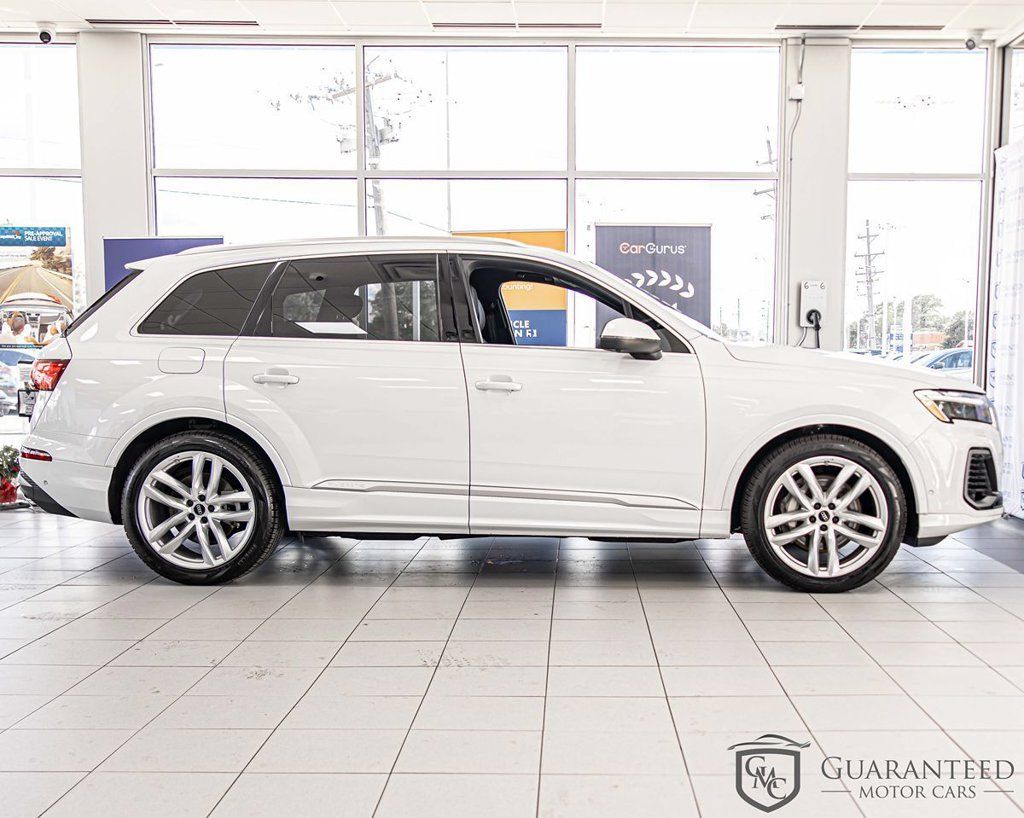 Used 2025 Audi Q7 3.0T Premium Plus w/ Premium Plus Package AWD/4WD image 9