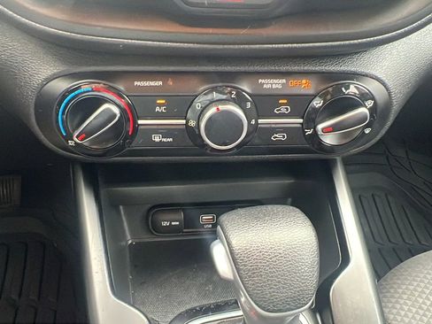 Used 2020 Kia Soul LX image 18