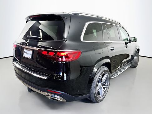 New 2026 Mercedes-Benz GLS 450 4MATIC image 7