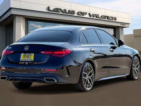 Used 2023 Mercedes-Benz C 300 Sedan image 4