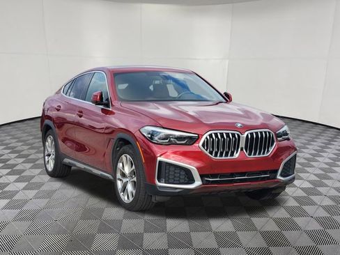 Used 2023 BMW X6 xDrive40i w/ Premium Package image 2