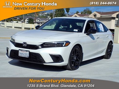Used 2023 Honda Civic Sport image 1