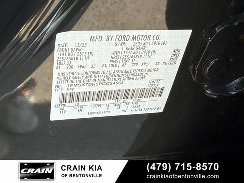 Used 2023 Ford Explorer XLT RWD image 37