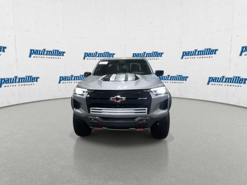 Used 2024 Chevrolet Colorado ZR2 w/ ZR2 Convenience Package III AWD/4WD image 4