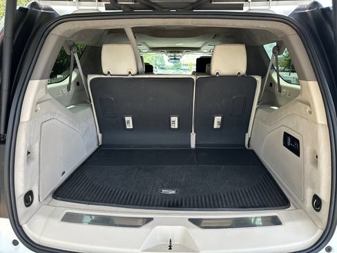 Used 2024 Cadillac Escalade ESV Sport Platinum AWD/4WD image 45