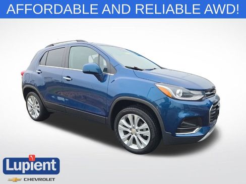 Used 2019 Chevrolet Trax Premier AWD/4WD image 1